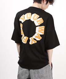 LUXSTYLE(ラグスタイル)/ワッペンロゴバックプリントTシャツ/Tシャツ メンズ 半袖 ビッグシルエット ワッペン サガラ刺繍 ロゴ プリント/ブラック