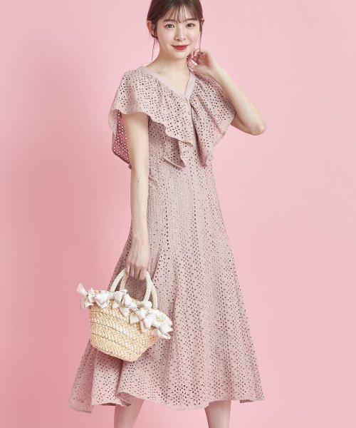 tocco closet(トッコクローゼット)/後ろレースアップラッフルスリーブフラワーカットワークレースワンピース/PINK BEIGE