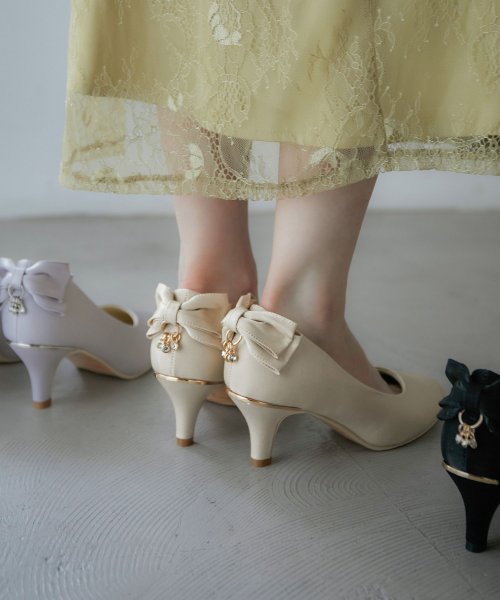 結婚式 パンプス パーティーシューズ バックリボン ビジュー 靴 美脚 疲れにくい 小さいサイズ 大きいサイズ シンプル 歩きやすい ヒール シルバー  ブラッ(504778391) | ニアナ(niana) - MAGASEEK
