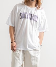 Nylaus(ナイラス)/ネックレス付き カレッジロゴプリント 半袖スーパービッグTシャツ/ホワイト