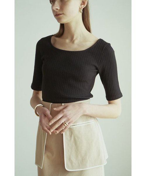 CLANE(クラネ)/RIB DEEP NECK TOPS/BLACK