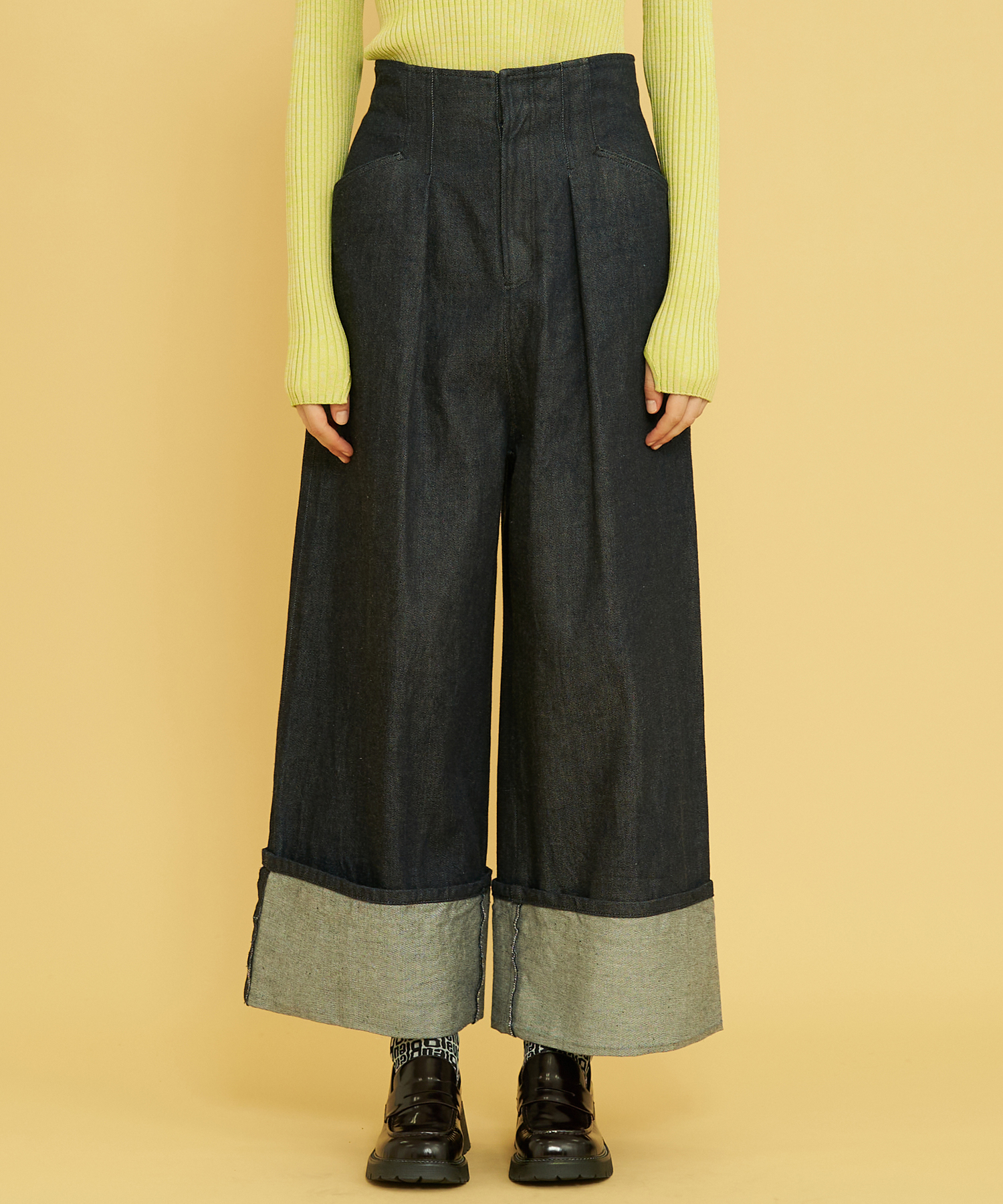 ロールアップワイドデニムパンツ