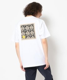 MANASTASH(マナスタッシュ)/MANASTASH/マナスタッシュ　JAIPUR SMILE TEE/ホワイト