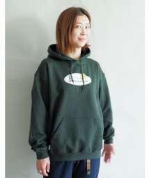 MANASTASH(マナスタッシュ)/MANASTASH/マナスタッシュ　W's SMILE EMB HOODIE　ウィメンズ　スマイル　エンブレム　フーディー　パーカー/ダークグリーン