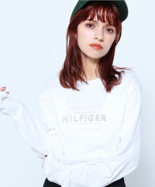 TOMMY HILFIGER(トミーヒルフィガー)/ライナーフラッグロングスリーブTシャツ/ホワイト系