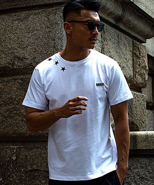 C V R A 発泡ロゴバックプリント半袖tシャツ メンズ ブランド オシャレ 大人 半袖 プリント ロゴ トップス カットソー 黒 白 ブラック ホワイト M キャバリア Cavaria Magaseek