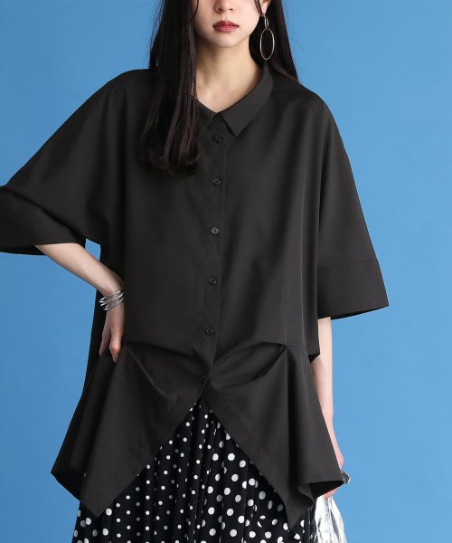 osharewalker(オシャレウォーカー)/『変形裾タックデザインシャツ』/ブラック