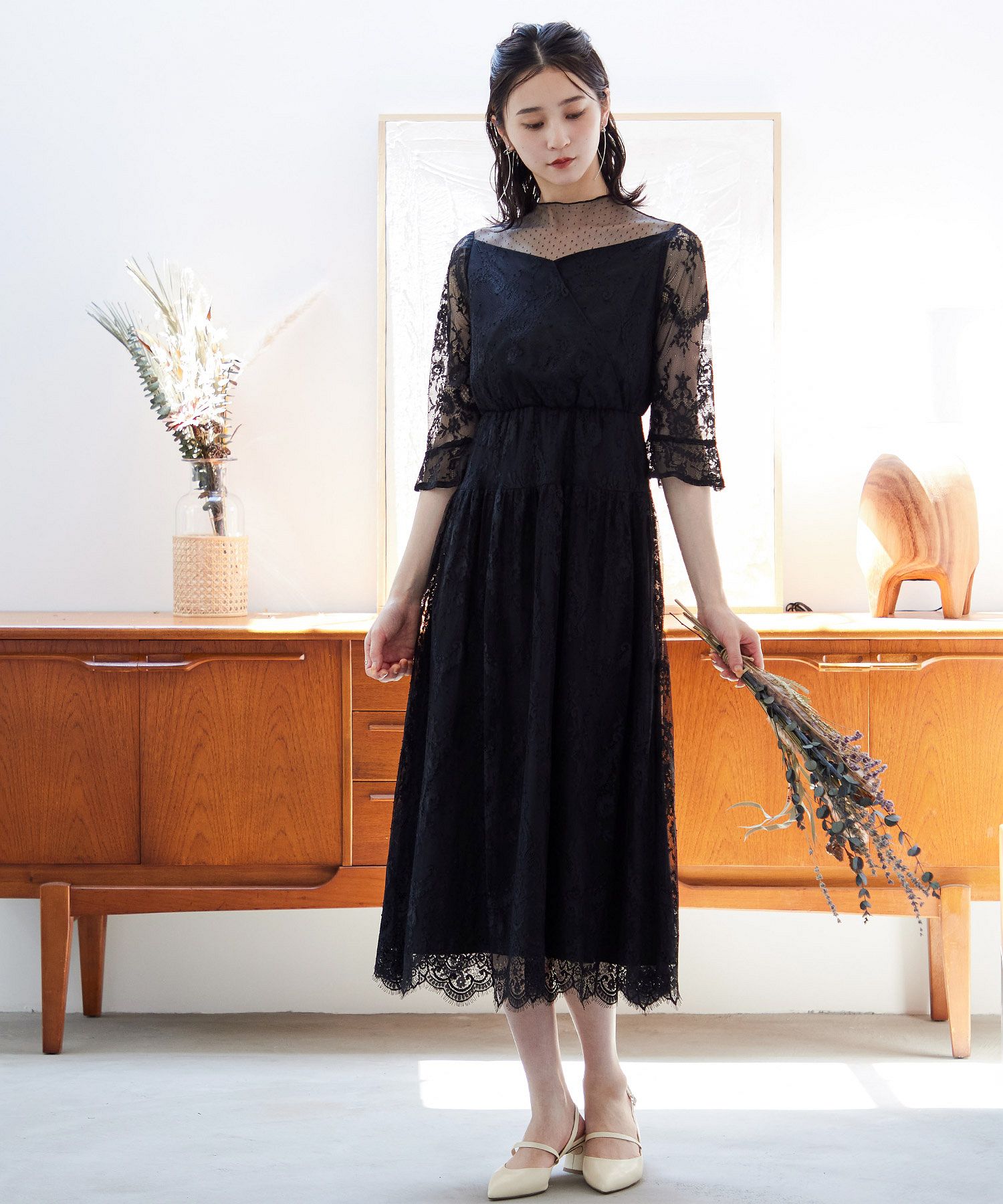 になります 胸元シアーレースのクラシカルワンピース Ym9bx M ていただけ