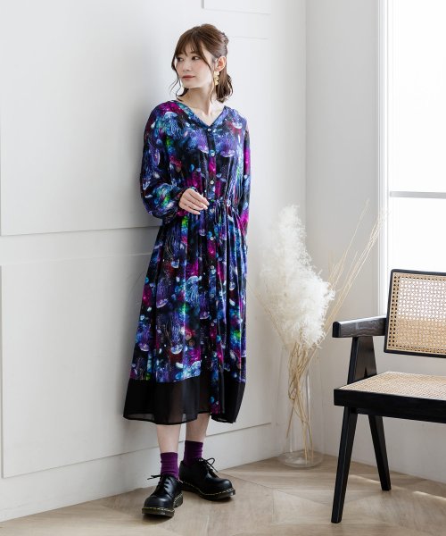 セール スカラー Scolar 宇宙クラゲ柄シフォン切替シャツワンピース Magaseek