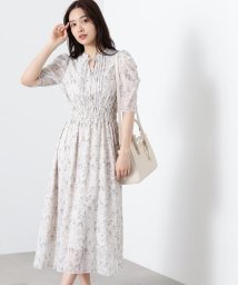 JILL by JILL STUART(ジル バイ ジル スチュアート)/シャーリングラインフラワープリント WEB限定カラー：ボルドー/エクリュ1