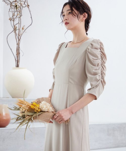 セール Niana ニアナ 結婚式 ワンピース パーティードレス シンプル マーメイドスカート バックリボン S M パフスリーブ シャーリング 小さいサイズ ロング ニアナ Niana Magaseek