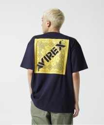 AVIREX(AVIREX)/《WEB&DEPOT店限定》バンダナ プリント ボックス ロゴ Tシャツ / BANDANA PRINT BOX LOGO T－SHIRT/ネイビー