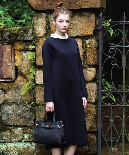 バックパール調ニットワンピース ドレステリア Dressterior Magaseek