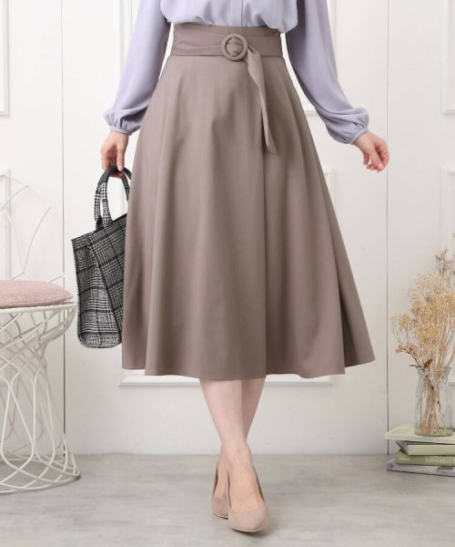 Couture Brooch(クチュールブローチ)/【新色追加！クラシカルで上品なキレイ色スカート】ツイルベルテッドスカート/ラテブラウン（054）