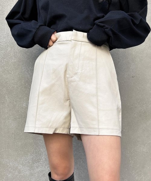 フェイクレザーショート パンツ イング Ingni Magaseek