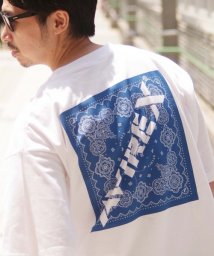 AVIREX(AVIREX)/バンダナプリント ボックスロゴ Tシャツ/BANDANA PRINT T－SHIRT/ブルー