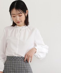 NATURAL BEAUTY BASIC(ナチュラルビューティーベーシック)/スタンドギャザーネックブラウス/オフ1