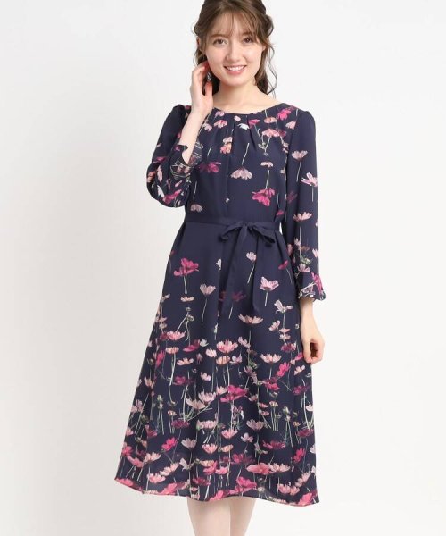 手洗い可 コスモスパターンワンピース スーナウーナ Sunauna Magaseek 手洗い可 コスモスパターンワンピース スーナウーナ Sunauna Magaseek