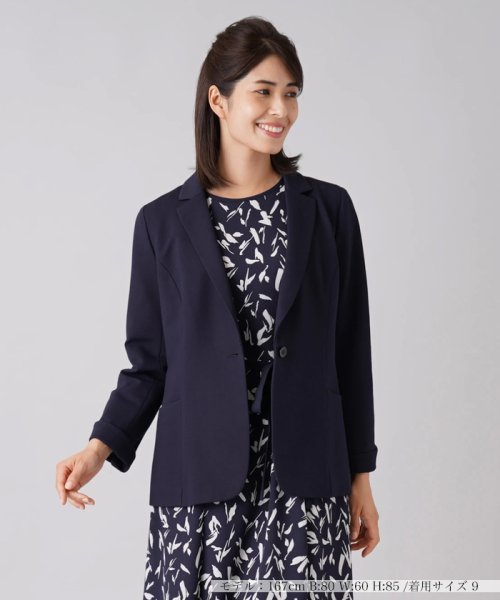 テーラードジャケット 