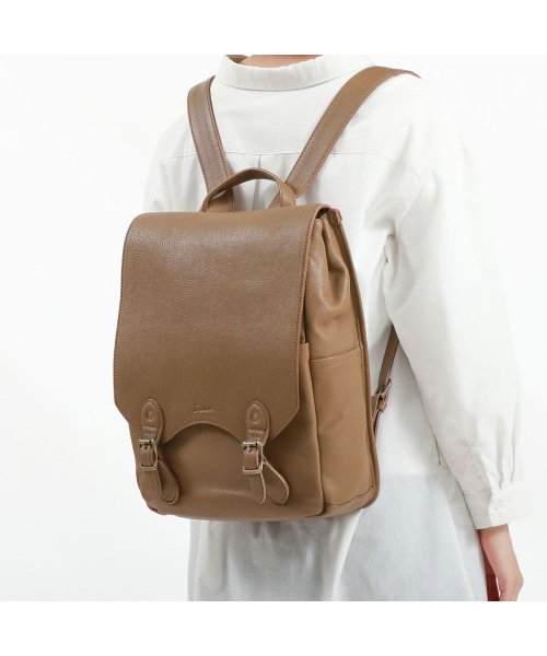 ダコタ リュック Dakota ファレル リュックサック スクエア かぶせ フラップ A4 コンパクト 本革 レザー 1034242 フラップ かぶせ A4 1034242 リュックサック スクエア リュック コンパクト レザー ダコタ ファレル 本革 Dakota HO1864181021(14300円)