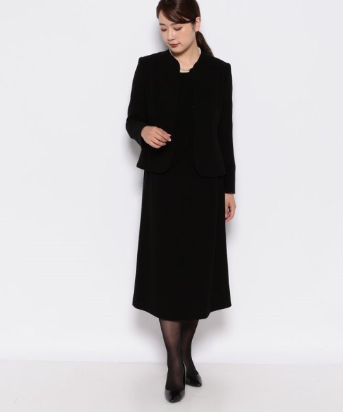 東京イギンブラックフォーマルスーツ 