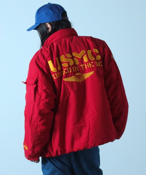 AVIREX(AVIREX)/USMC ユーティリティー パディング ジャケット / USMC UTILITY PADDING JACKET/レッド