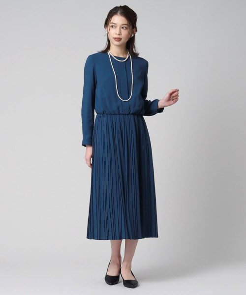 バックサテンジョーゼット 切り替えワンピース アンタイトル Untitled Magaseek