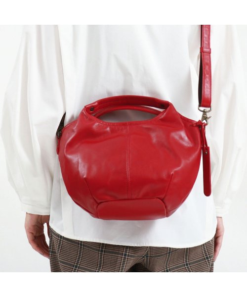 ダコタ トートバッグ Dakota サンライズ 2WAY ショルダーバッグ 斜め掛け ファスナー付き 本革 馬革 コンパクト 手持ち 日本製 1034383 商品説明日常に寄り添う大人なミニハンドバッグ馬革の軽さを活かした、大人カジュアルなミニハンドバッグ。ソ D1653551403(12650円)