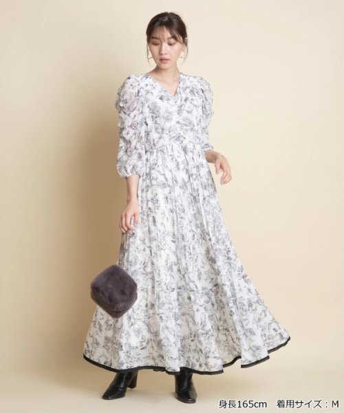 ジャスグリッティー Jusglitty Newラインタッチプリントワンピース Magaseek