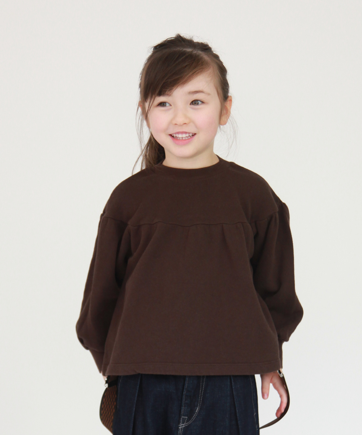 FITH フィス FITH エアリー裏毛 長袖 ギャザー スウェット ブラック 80cm FITH フィス FITH エアリー裏毛 長袖 ギャザー スウェット ブラック 80cm