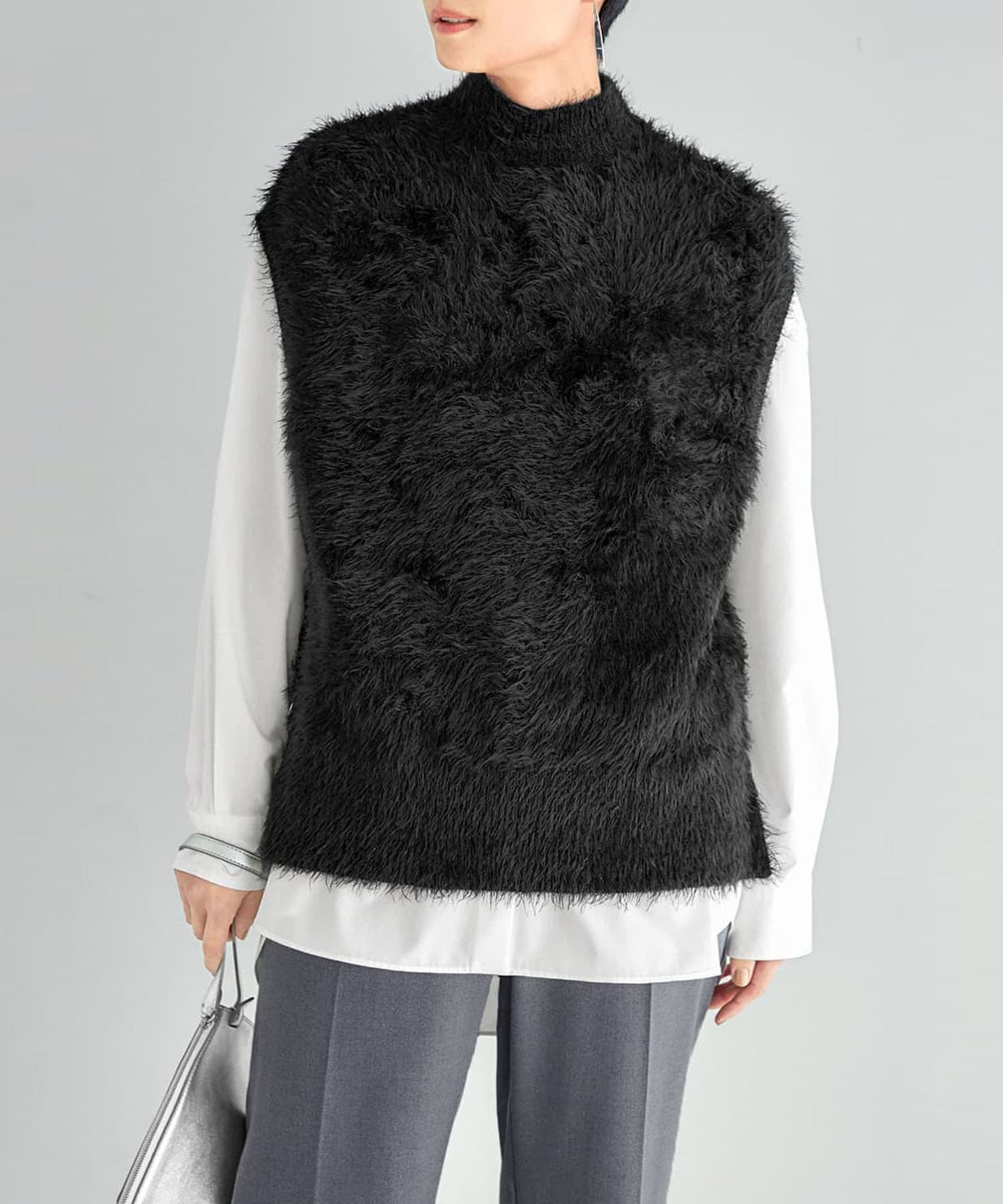 スタイルデリ　ふわふわシャギーハイネックベスト　ブラック