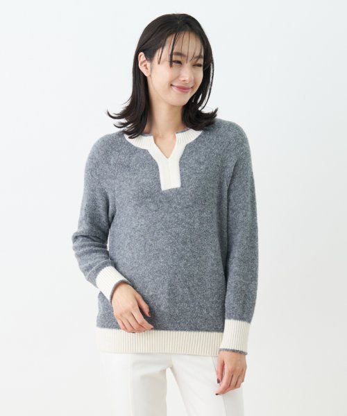 Leilian PLUS HOUSE(レリアンプラスハウス)/配色切替キーネックニット【Leilian The Week】/グレー系