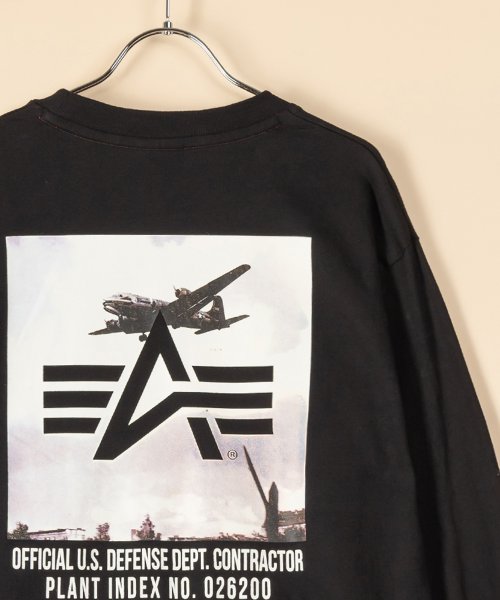 ALPHA INDUSTRIES(アルファインダストリーズ)/【ALPHA/アルファ】  バック フォトボックス プリント 長袖Tシャツ/ロンT/アメカジ/ミリタリー/ワンポイント/ブランドロゴ/定番/2色展開/ブラック