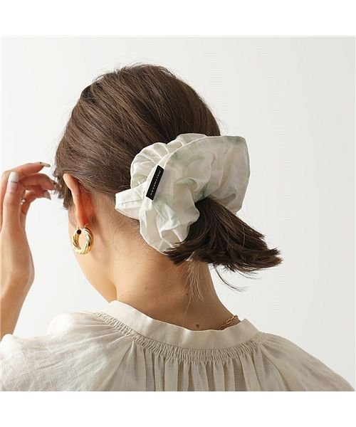 Marimekko(マリメッコ)/【marimekko(マリメッコ)】シュシュ Ruusunkukka Unikko hair scrunchie 091001 レディース ヘアゴム ヘアバンド/ホワイト