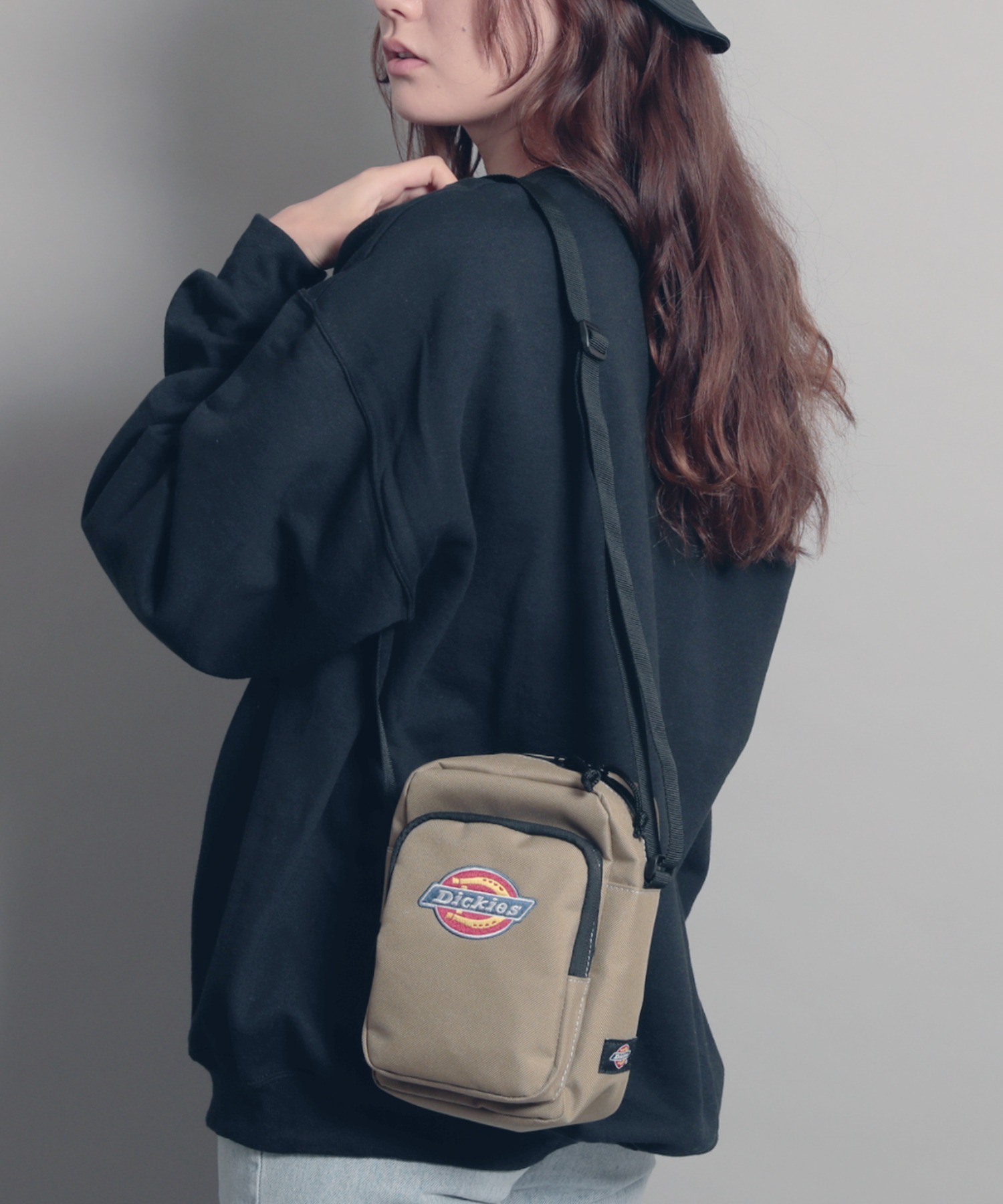 【DICKIES/ディッキーズ】EMBROIDERY LOGO MINI SHOULDER BAG ロゴ 刺繍 ミニショルダー バッグ