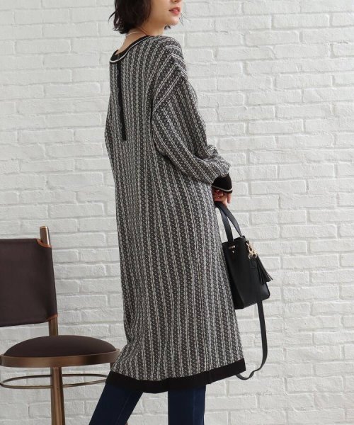 セール ストンとしたゆるシルエット レトロ柄 ジャカード ワンピース シューラルー Shoo La Rue Magaseek