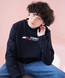 TOMMY HILFIGER(トミーヒルフィガー)/ロゴプリントクルーネックトレーナー/ネイビー 