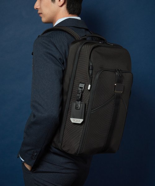 リュック・バックパック 【TUMI公式店】 メンズ ALPHA BRAVO Esports プロ・17”・バックパック モバイルバッテリー自体は本製品に含まれません