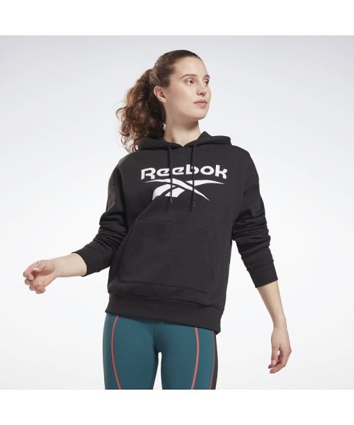 Reebok(リーボック)/リーボック アイデンティティ ロゴ フリース プルオーバー フーディー / Reebok Identity Logo Fleece Pullov/ブラック