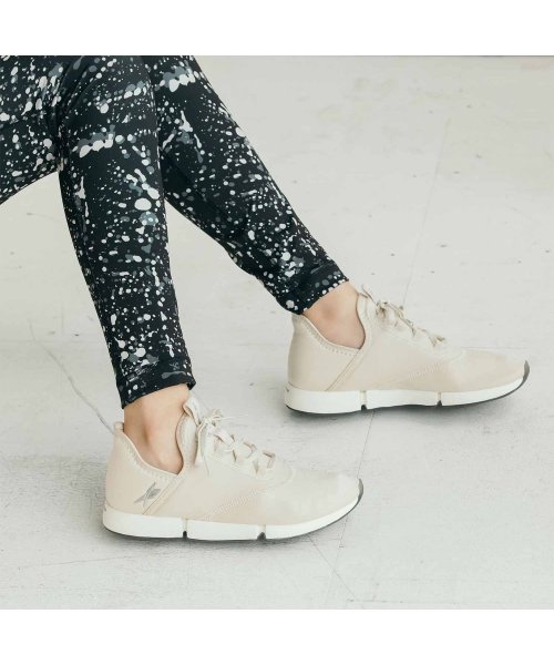 Reebok(Reebok)/デイリーフィット AP / DailyFit AP Shoes/ベージュ