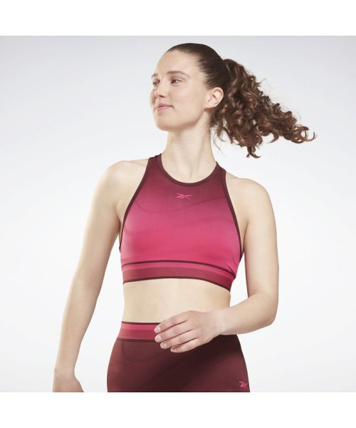 Reebok(Reebok)/ユナイテッド バイ フィットネス シームレス クロップトップ /United By Fitness Seamless Crop Top/レッド