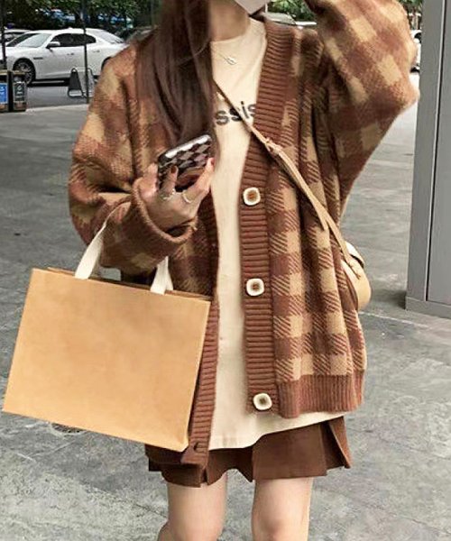 セール スクエアチェック柄ニットカーディガン レディース トップス ロングカーディガン 長袖 秋服 冬服 10代 代 30代 韓国ファッション 韓国 レトロ アミュレット Amulet Magaseek