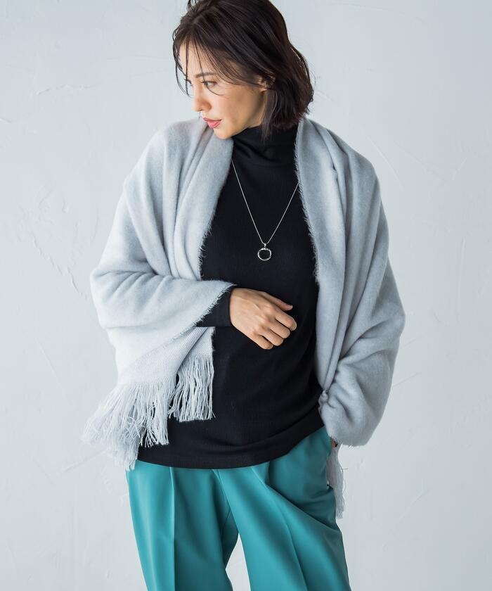 NAPPING SOLID STOLE