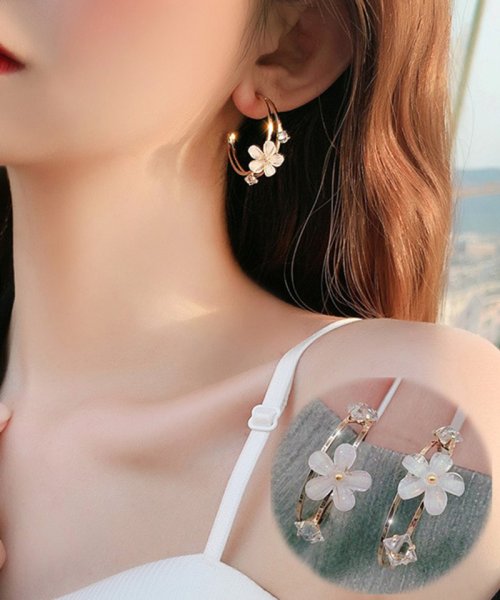 セール ピアス レディース 揺れる フックピアス 大ぶり モチーフピアス 花 可愛い イヤリング 人気アクセサリー 二次会 結婚式 セイヘイショップ Seiheishop Magaseek