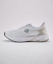 デサント Descente スニーカーの通販 Magaseek