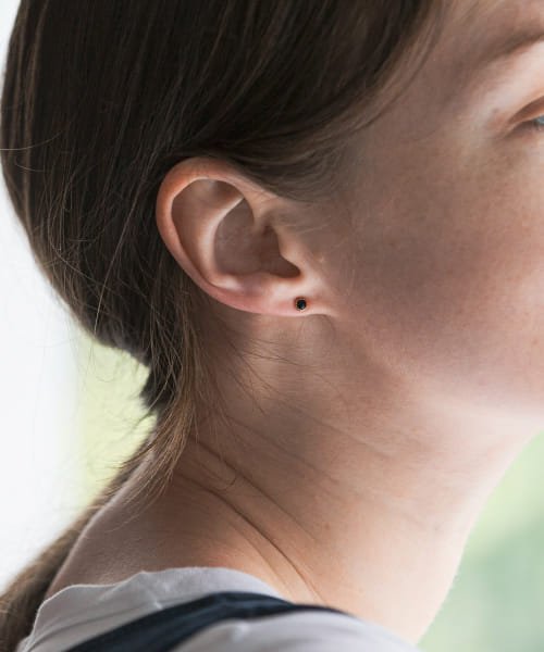 ff by decor urban research　ストーンピアス など urban ff by decor 忍耐