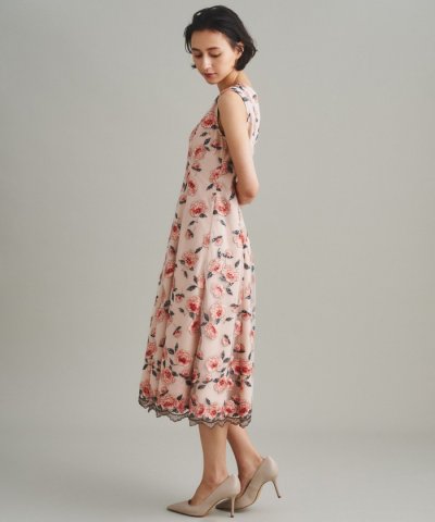 ローズ刺繍ドレス