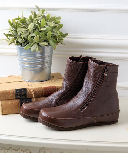 JSハートレーベル☆サイドジップ本革インヒールショートブーツaw 