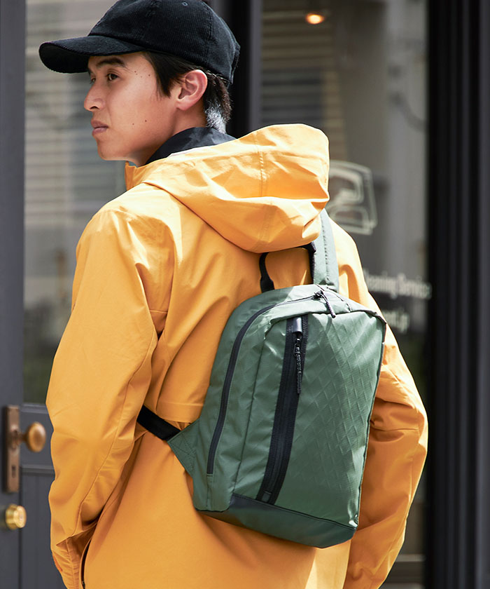 店舗良い 新品 美品 DESCENTE ボディバック kids-nurie.com