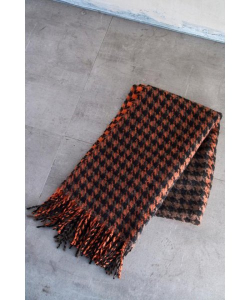 AZUL by moussy(アズールバイマウジー)/MULTI COLOR HOUNDSTOOTH STOLE/柄ORG5